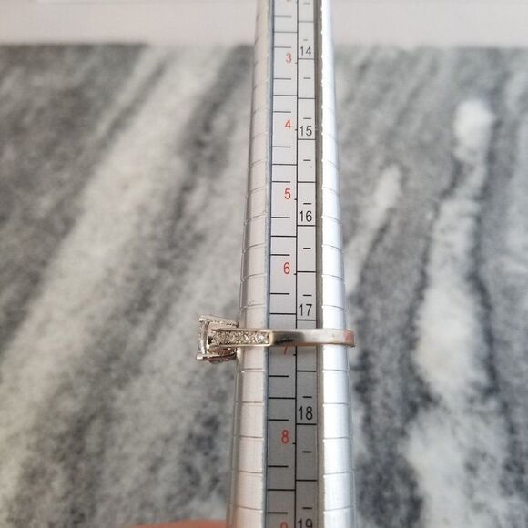 Vintage Silver Tone Rhinestone Ring, About Size 7, Solitare Band, Estate - Picture 5 of 7